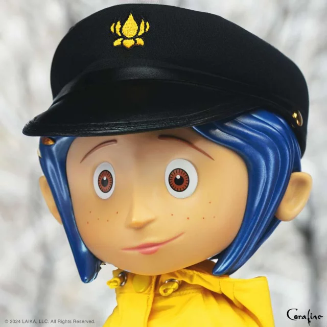 Figurka Coraline - Coraline with hat (40 cm) (Super7)