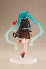 Figurka Vocaloid - Hatsune Fashion Outdoor Spring Ver. (Taito)