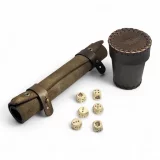 Kostky Kingdom Come: Deliverance  - Farkle hrací kostky s kalíškem a tácem