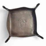 Kostky Kingdom Come: Deliverance  - Farkle hrací kostky s kalíškem a tácem