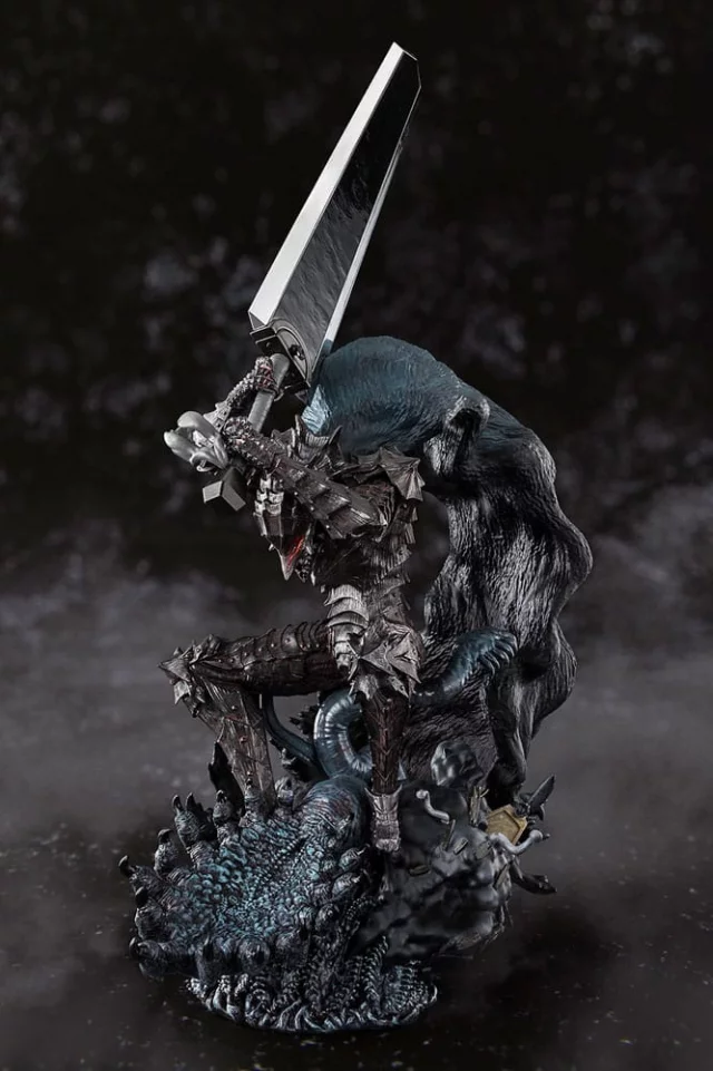 Soška Berserk - Guts (Berserker Armor) (Tamashii Nations)
