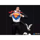 Soška Justice League - Clark Kent Art Scale 1/10 (Iron Studios)