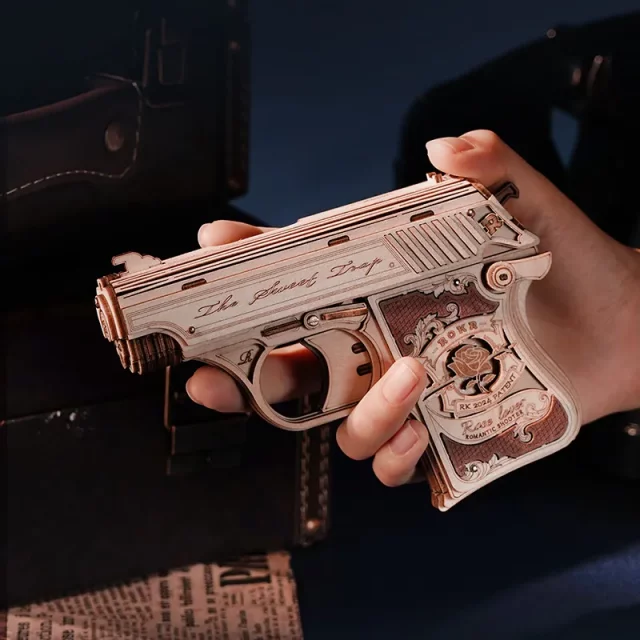 realistický mechanismus