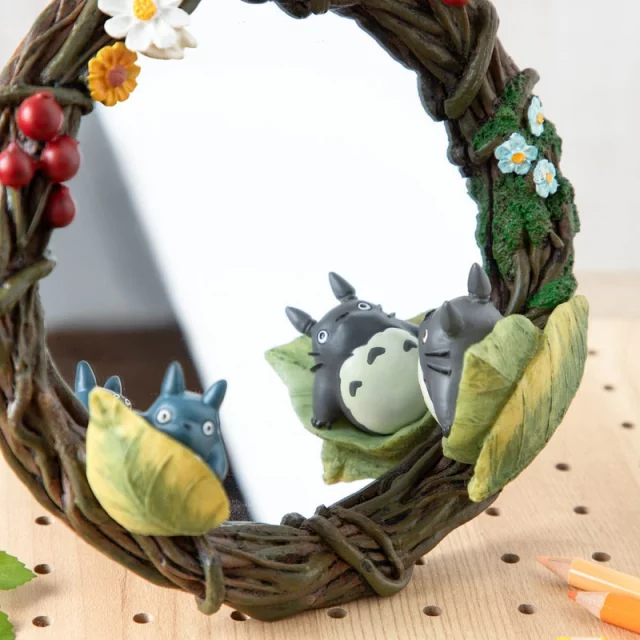 Zrcadlo Ghibli - Flowrs Garland Totoro (My Neighbor Totoro)