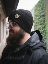 Čepice Kingdom Come: Deliverance II - Erb Jana Ptáčka z Pirkštejna