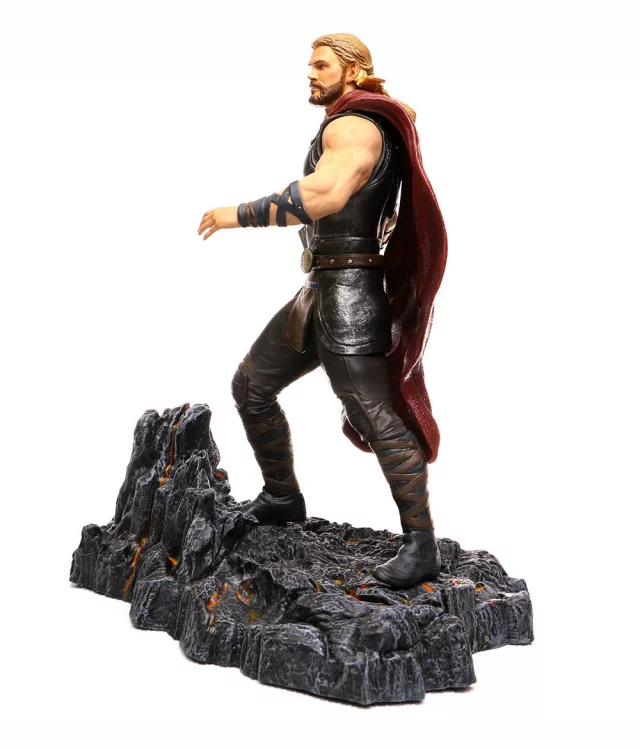 Figurka Marvel - Thor Ragnarok (DiamondSelectToys)