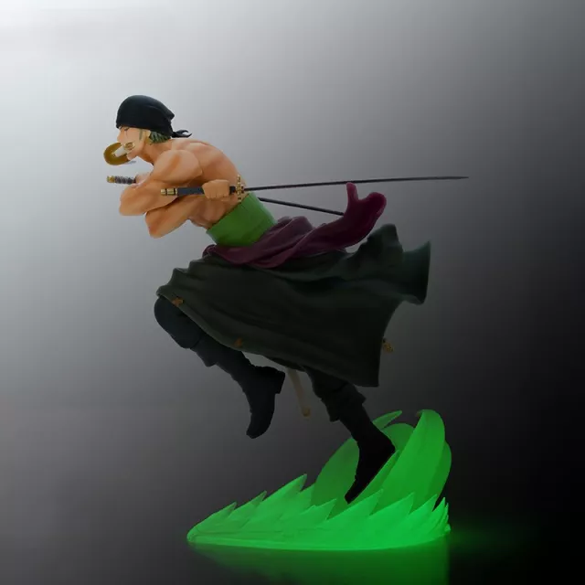 Figurka One Piece - Zoro 1/10 Glow in The Dark (Super Figure Collection) - Anime