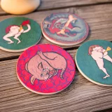 Podtácky Kingdom Come: Deliverance II - Hospodské iluminace