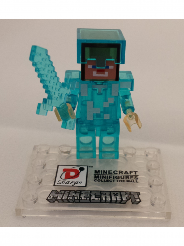 Mini figurka Minecraft Steve v brnění s mečem