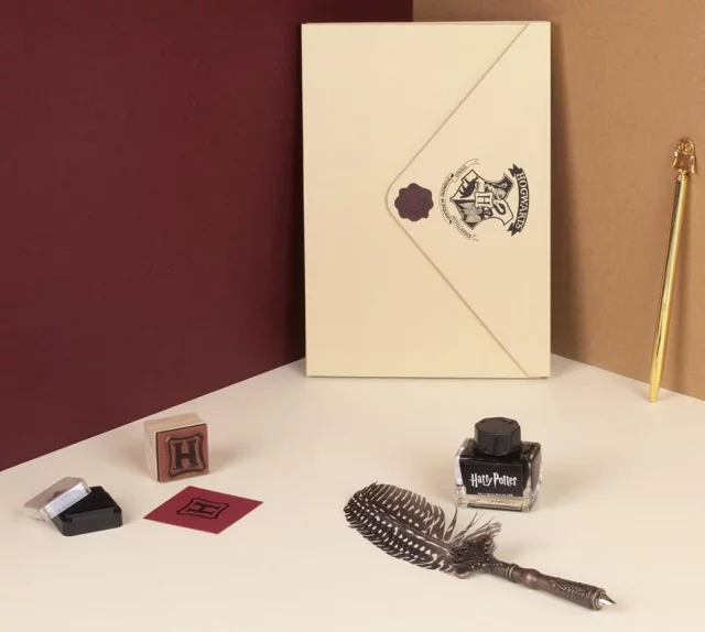 Dárkový set Harry Potter - Calligraphy Stationery Set (pero s brkem, propiska, zápisník, inkoust, razítko) - Psací