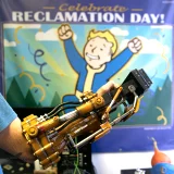 Replika zbraně Fallout - Power Fist (45 cm)
