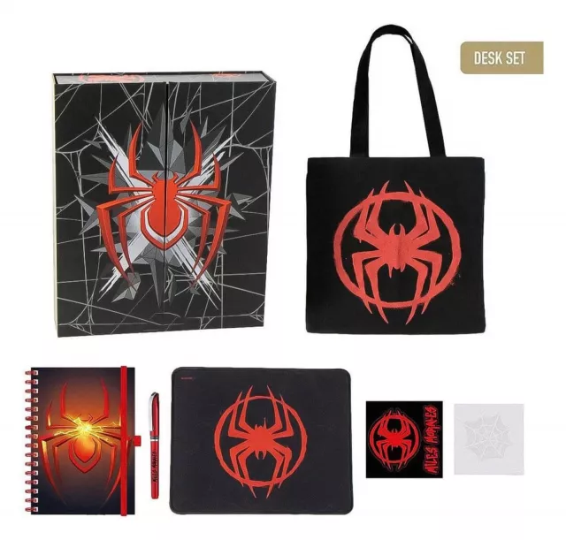 Dárková sada Marvel - Spider-Man (taška, zápisník, podložka pod myš, notes, samolepky) - Odznak