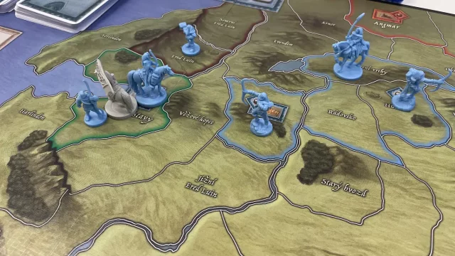 strategická desková hra Středozemě