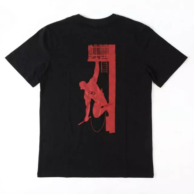 Dárková sada Marvel - Daredevil (tričko, odznaky, nášivky, ponožky) (velikost XL) - Nášivka
