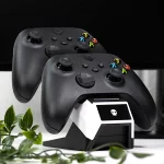 Nabíjecí stanice pro Xbox Series X|S ovladač (NumSkull)